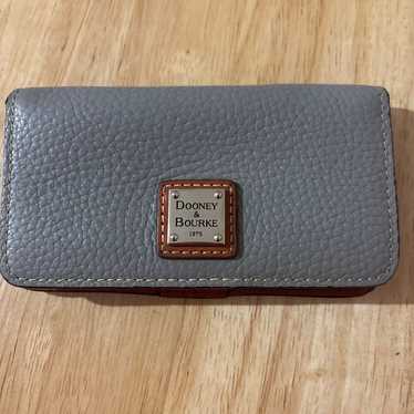 Dooney and Bourke wallet