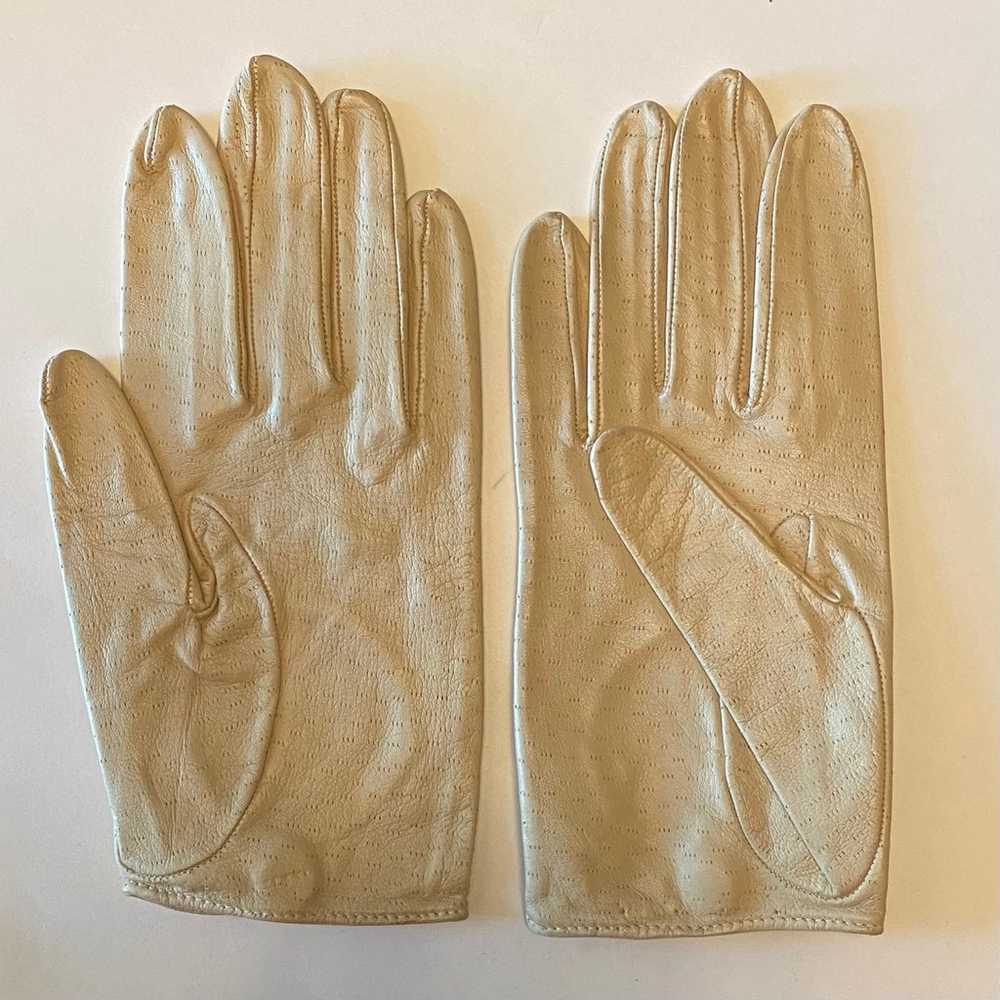 Vintage Morley gloves, estate piece, off white de… - image 2