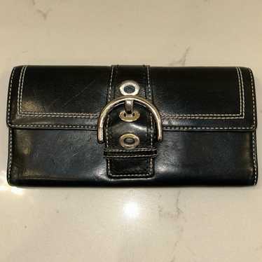 Vintage Coach black leather Soho buckle envelope w