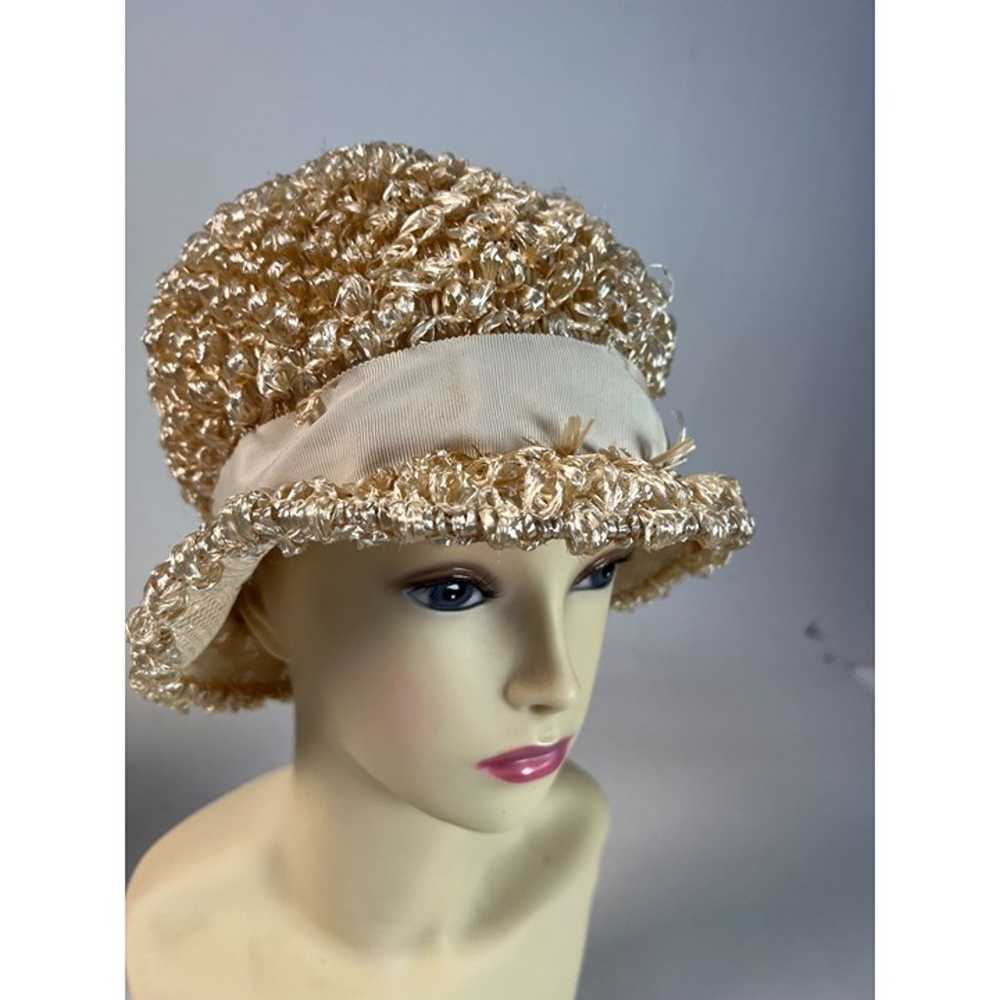 Vintage 1960s Beige Straw Cloche Hat With Ribbon … - image 1