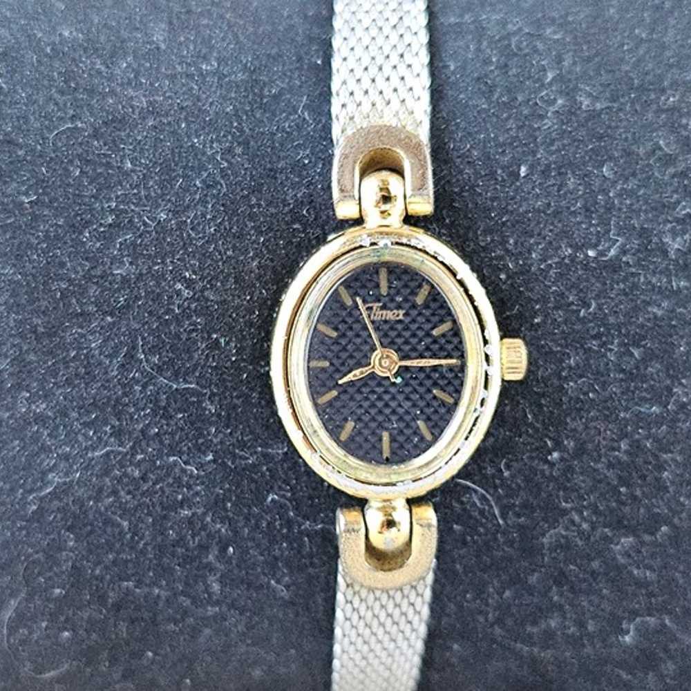 Timex Vintage Wristwatch Gold Tone Case Quartz An… - image 3