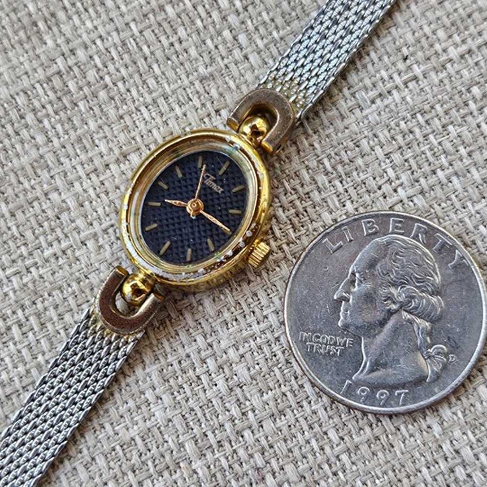 Timex Vintage Wristwatch Gold Tone Case Quartz An… - image 7