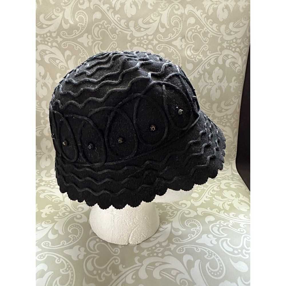 Vintage Black Glamour Felts Wool Cloche Flapper H… - image 3