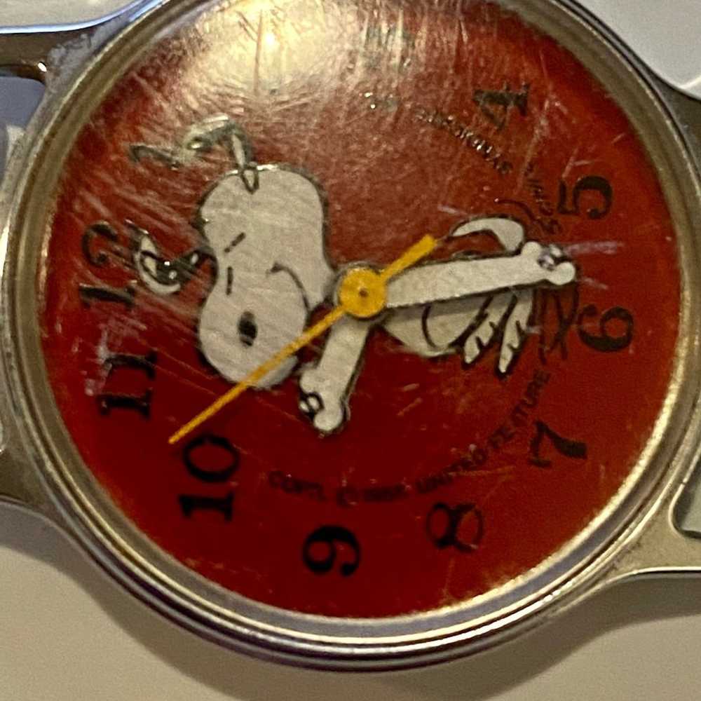 Vintage Snoopy Peanuts Timex Self-Winding Watch 1… - image 2