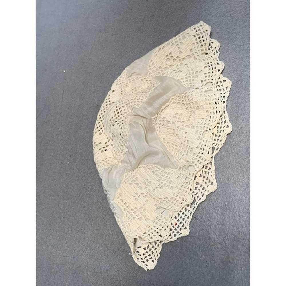 Vintage Handmade Lace & Silk Bonnet - For the Fan… - image 6