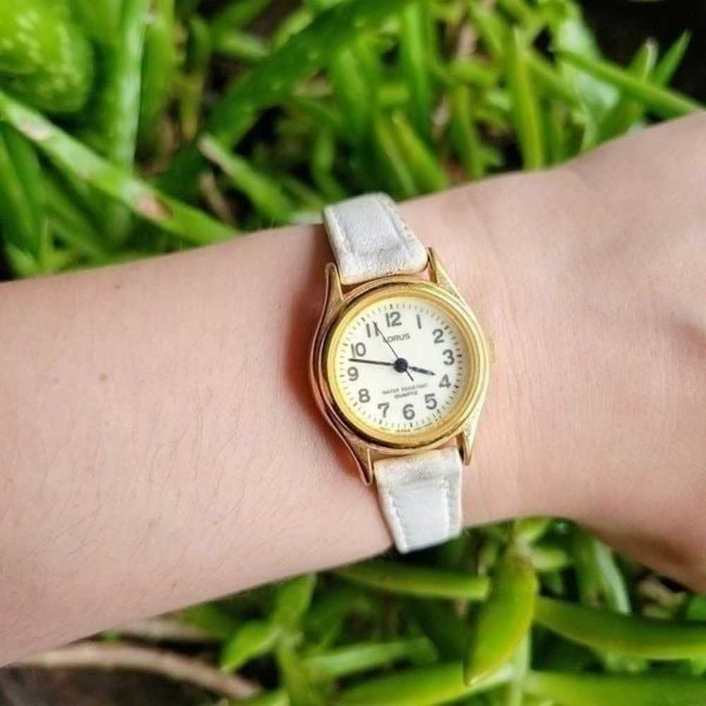 Vintage Lorus Classic Genuine Leather White & Gol… - image 3