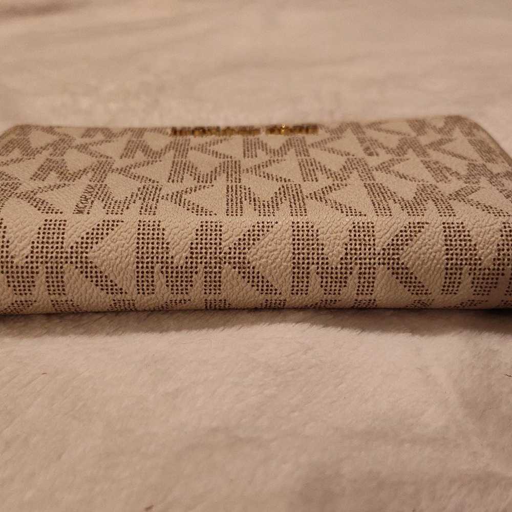 Vintage Michael Kors Wallet - image 3