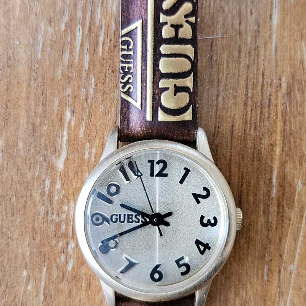 Woman’s Guess Watch Vintage. Needs New Battery - image 3