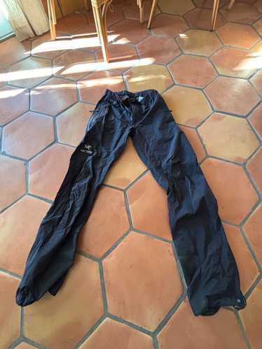 Arc’Teryx Women's GORE-TEX Pro Rain Pants | Used,…