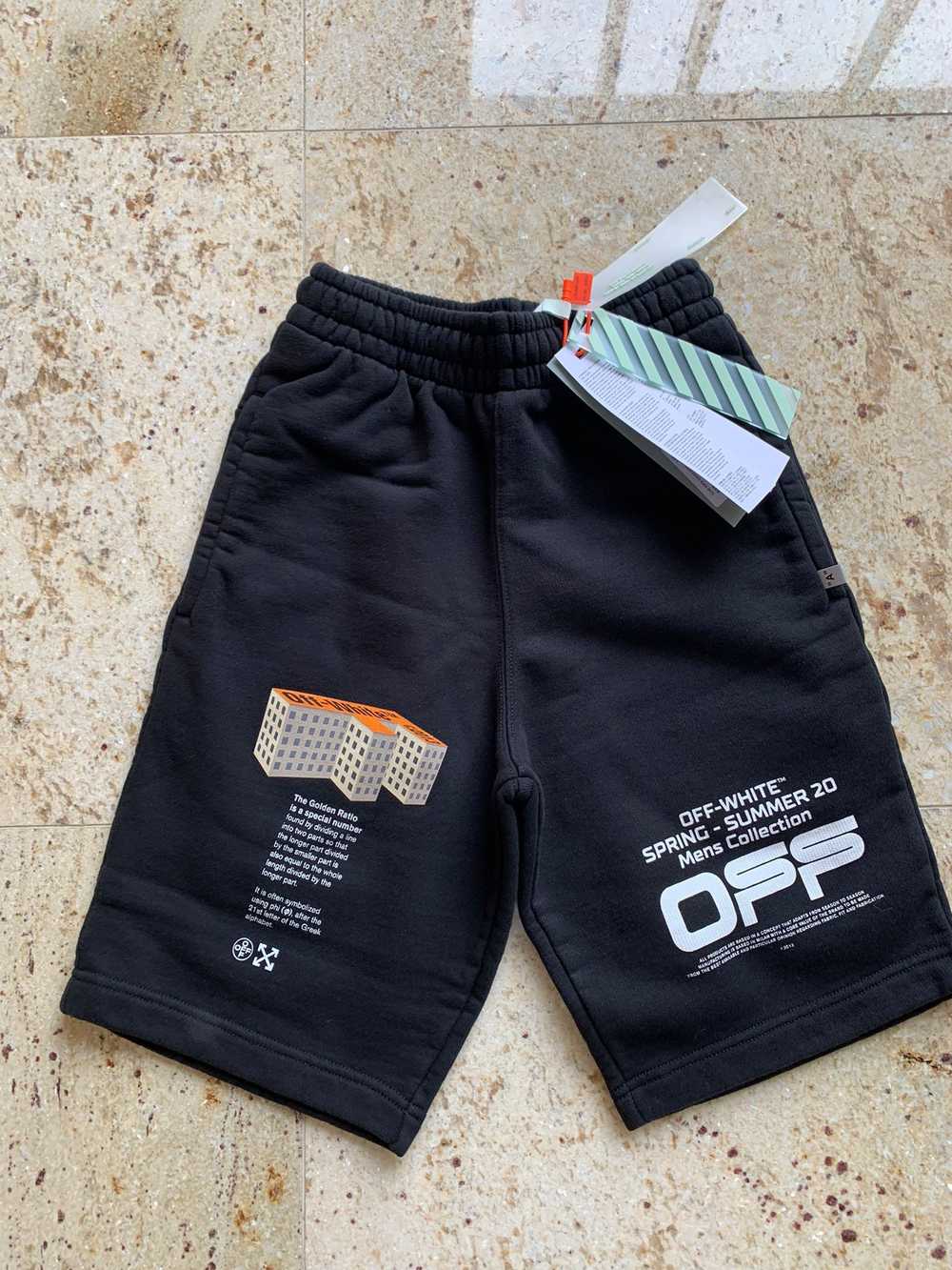 Off-White Wavy Line Logo Sweat Shorts - image 3