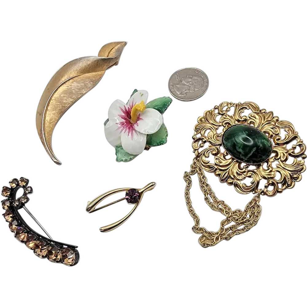 Lot of Five Vintage Brooches - image 1