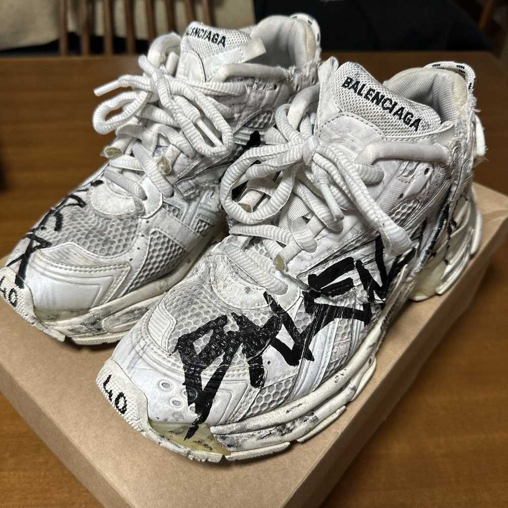 Balenciaga Balenciaga runner graffiti White - image 1