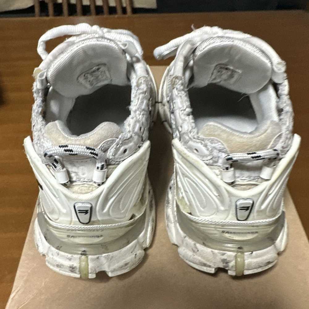 Balenciaga Balenciaga runner graffiti White - image 3