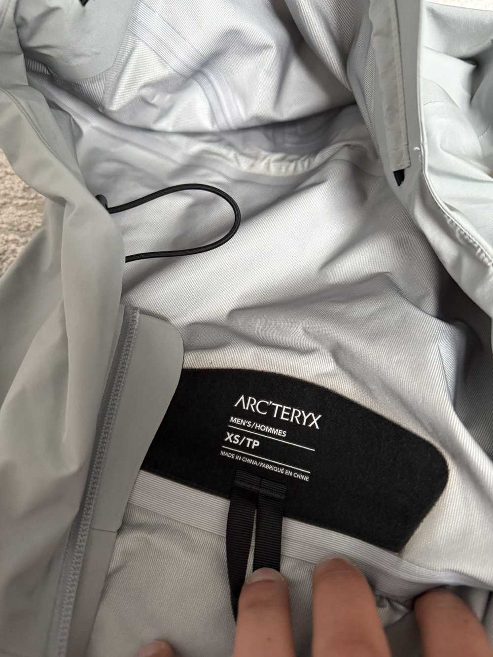 Arc'Teryx Arc’teryx Beta LT Jacket Grey - image 6