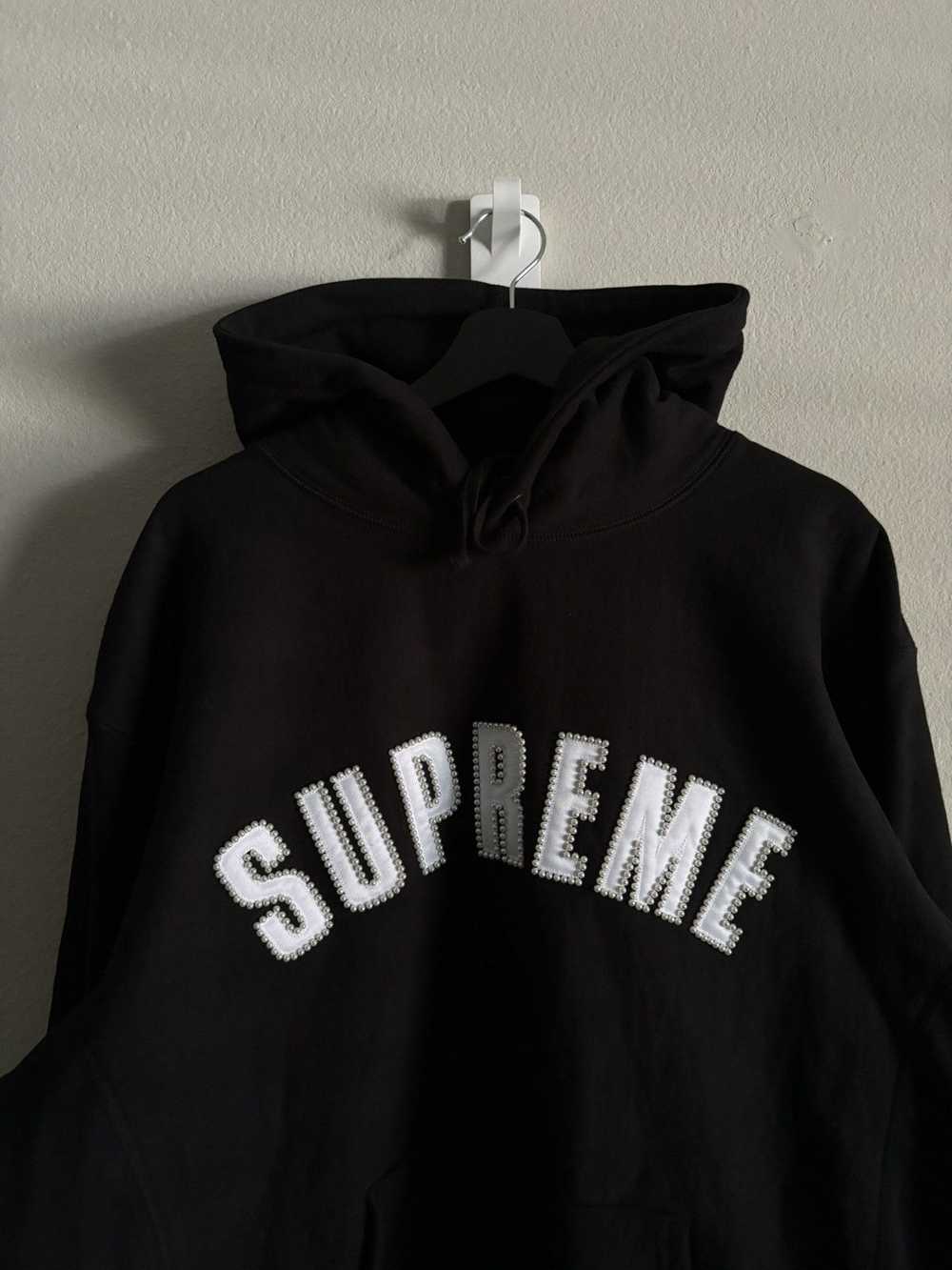 Supreme Supreme Pearl Logo Hooded Sweatshirt F/W … - image 3