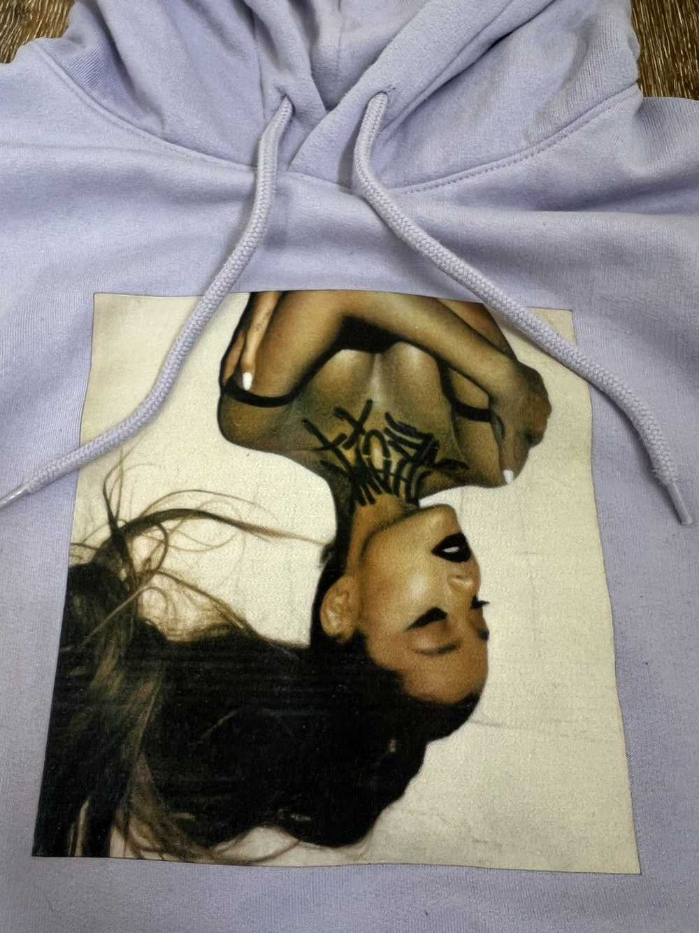 H&M × Tour Tee × Vintage Ariana grande thank u ne… - image 4