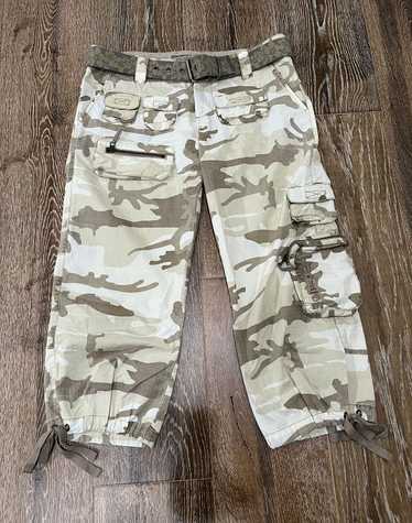 Vintage × Volcom Womens volcom camo cargo capris