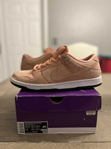 Nike Nike SB Dunk Low Pink Pig