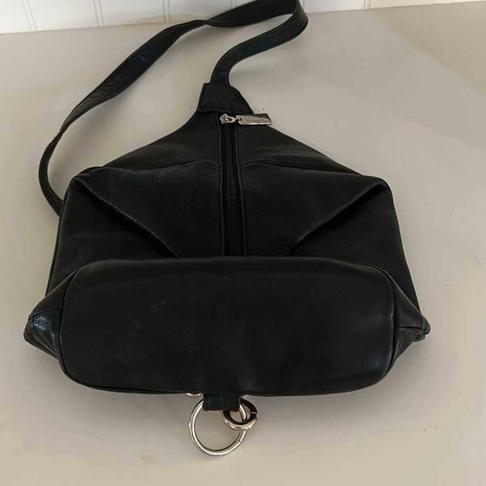 Tignanelo Black Leather Sling Bag - image 6