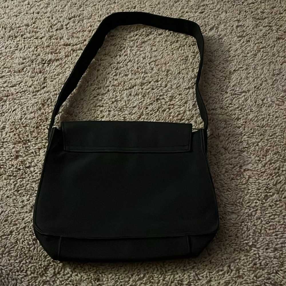 Vintage black shoulder bag no imperfections - image 5