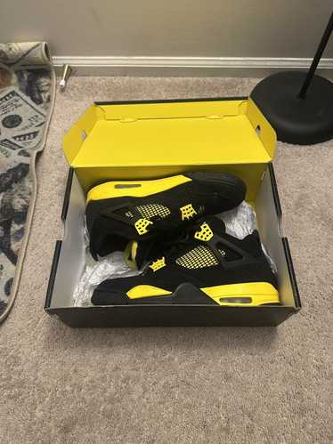 Nike Air Jordan 4 Thunder