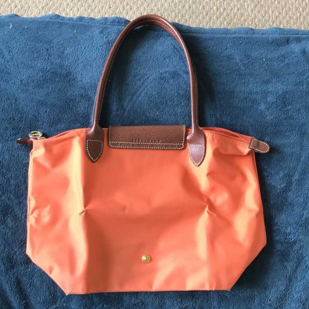 Longchamp le pliage orange medium long handle tote - image 5