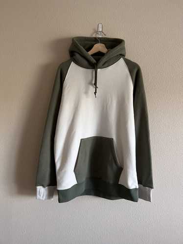 Beams Plus Beams Plus Two Tone Hoodie in White Oli