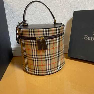 Burberrys Nova Check Vanity Bag Shadow Horse Burbe