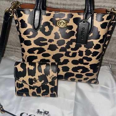 Coach willow tote 24 with wallet - image 1