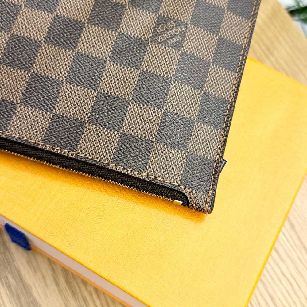 LOUIS VUITTON Neverfull Damier Ebene Pochette Wri… - image 10