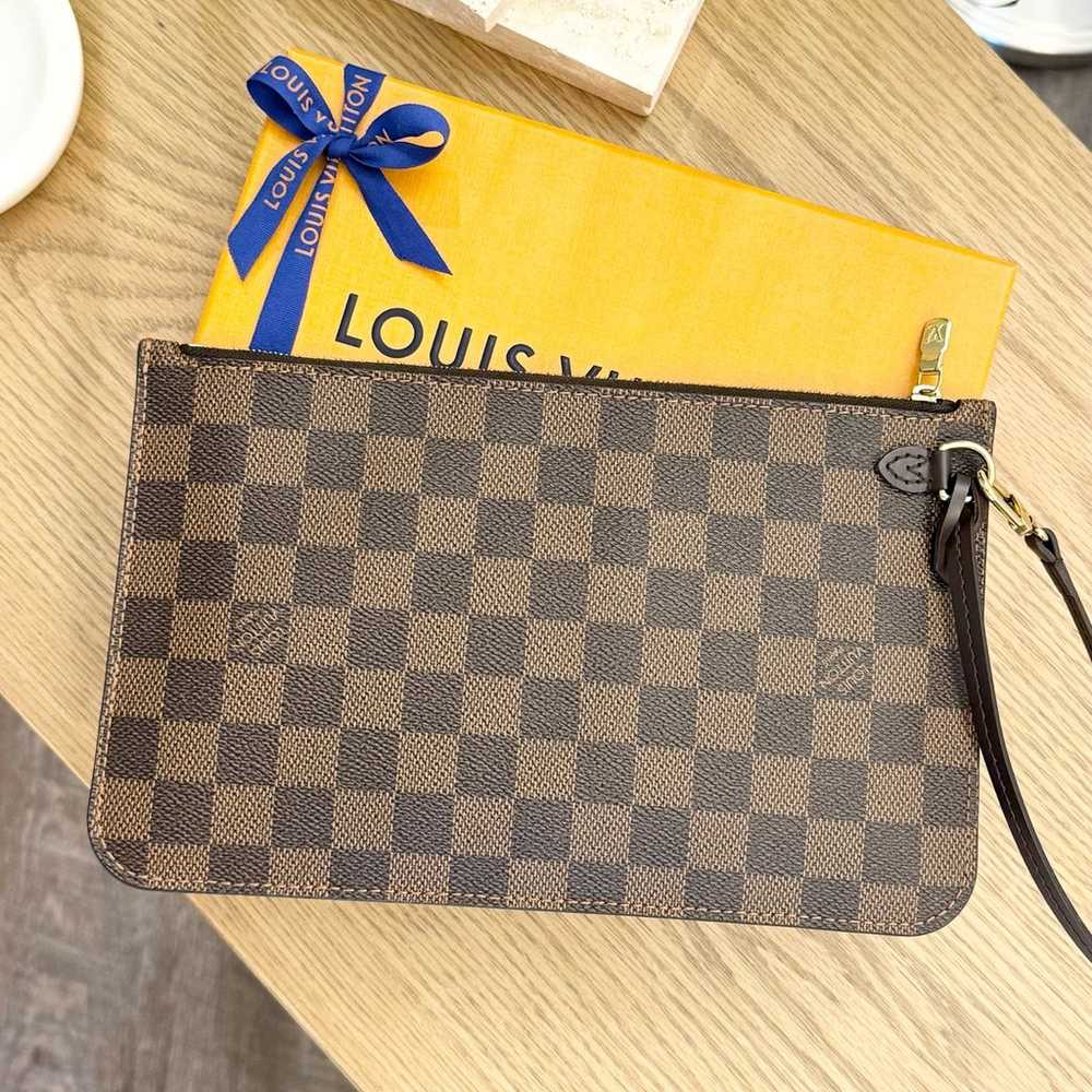 LOUIS VUITTON Neverfull Damier Ebene Pochette Wri… - image 1