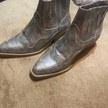 Forever 21 Metallic Cowboy Boots