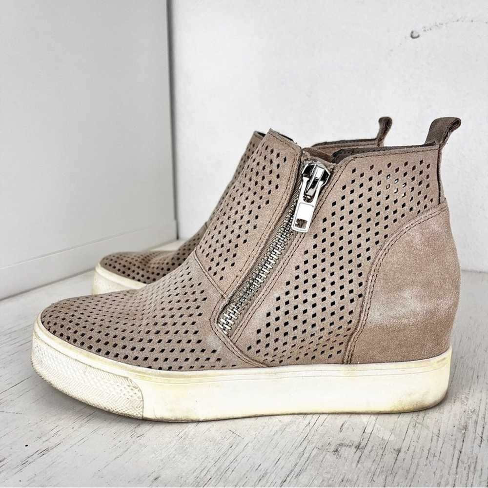 Steve Madden Wedgie sneaker tan suede ankle boot … - image 1