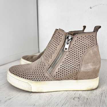 Steve Madden Wedgie sneaker tan suede ankle boot … - image 1