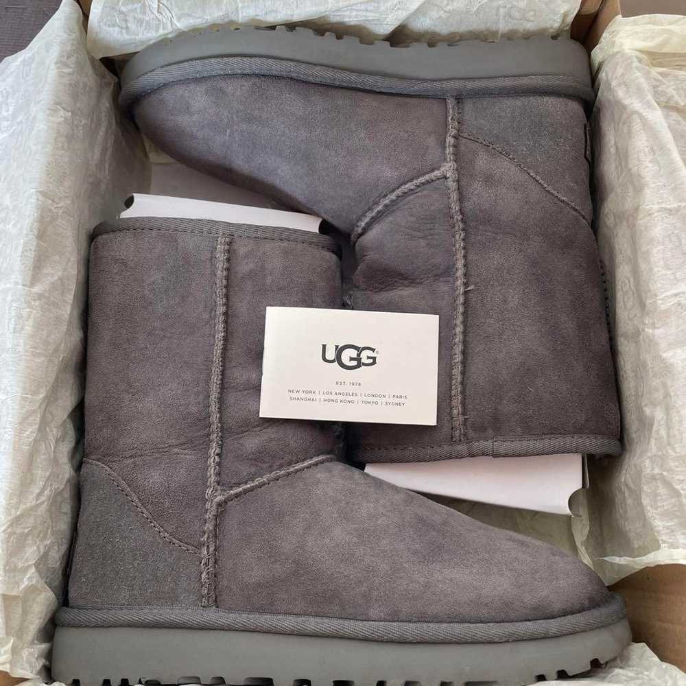 UGG Australia 23cm Sheepskin Boots Gray - image 11