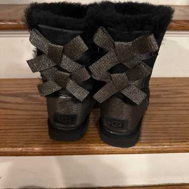 UGG Bailey Bow Boots Size 6