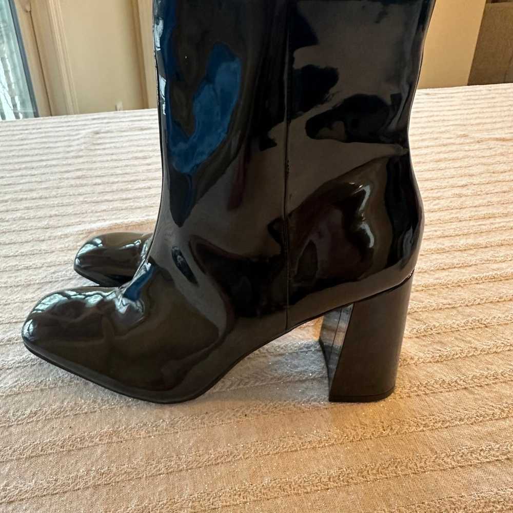 Steve Madden Ankle Boots 9M New and Shiny - image 4