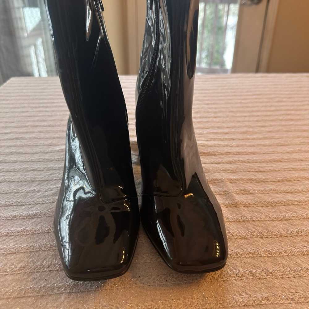 Steve Madden Ankle Boots 9M New and Shiny - image 5