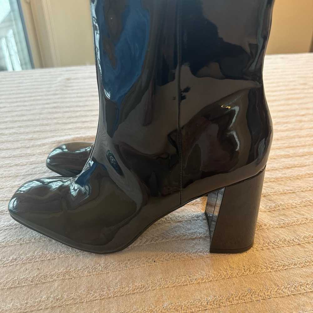 Steve Madden Ankle Boots 9M New and Shiny - image 8