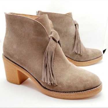 UGG AUSTRALIA FRINGE TASSEL BLOCK HEEL BOOTIES SIZ