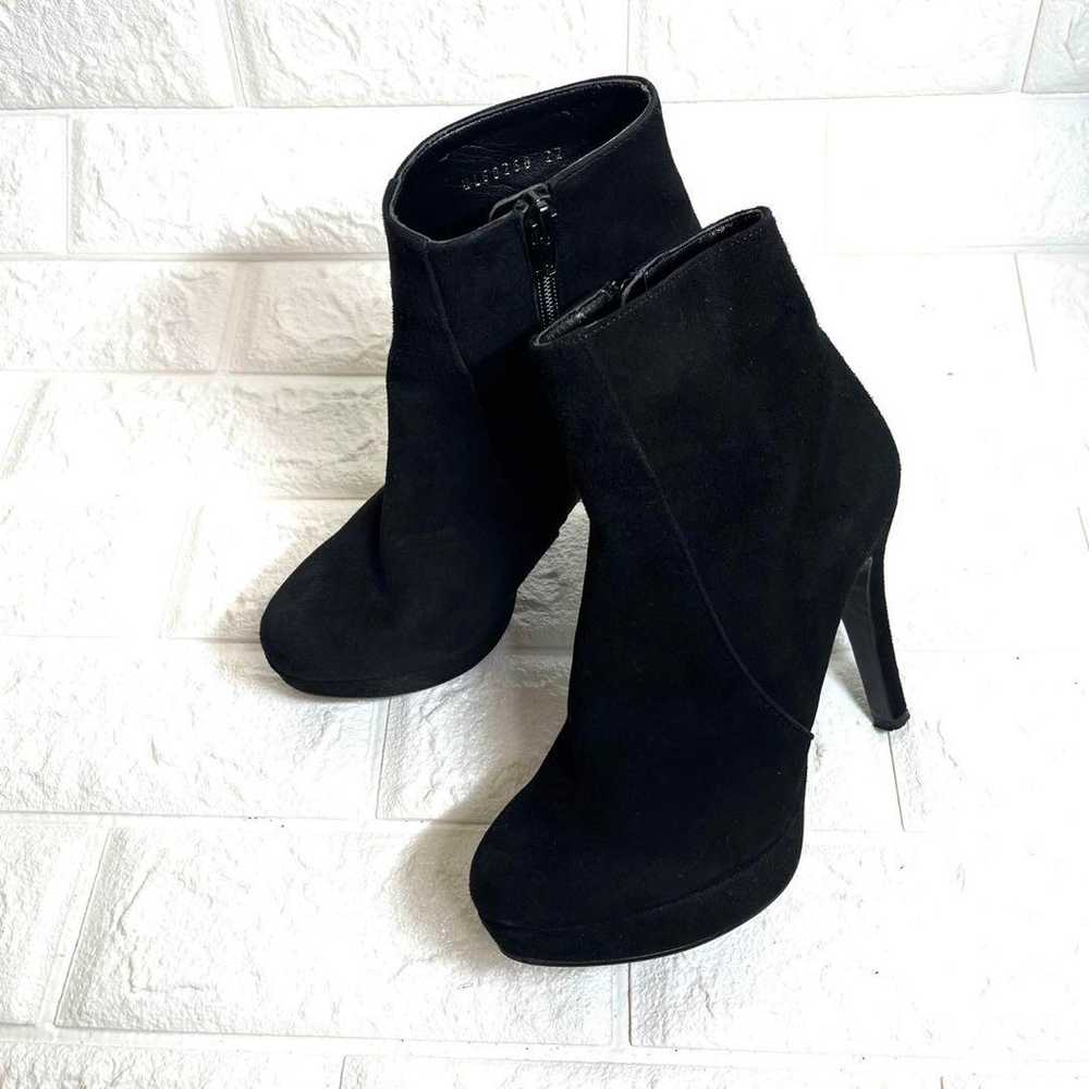 【Like New】DIANA Short Boots Booties Suede Boots - image 9