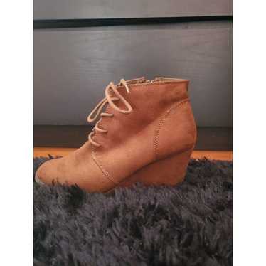 Vintage Style Faux Suede Lace-Up Ankle Boots in C… - image 1