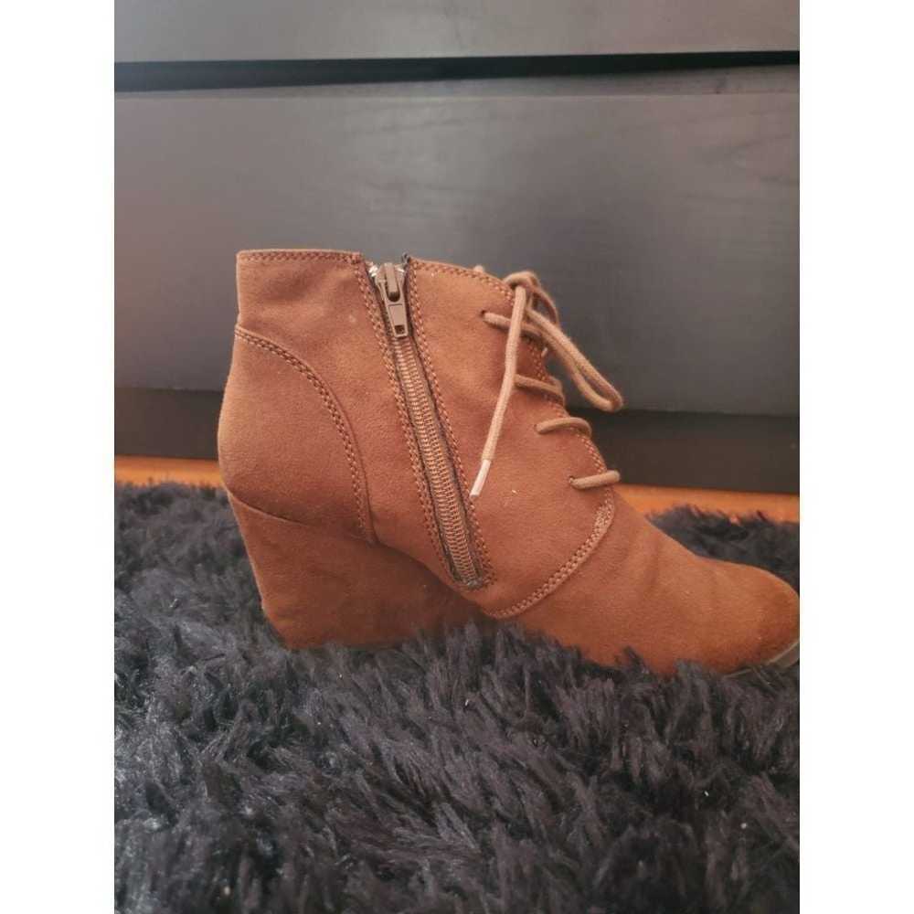 Vintage Style Faux Suede Lace-Up Ankle Boots in C… - image 7