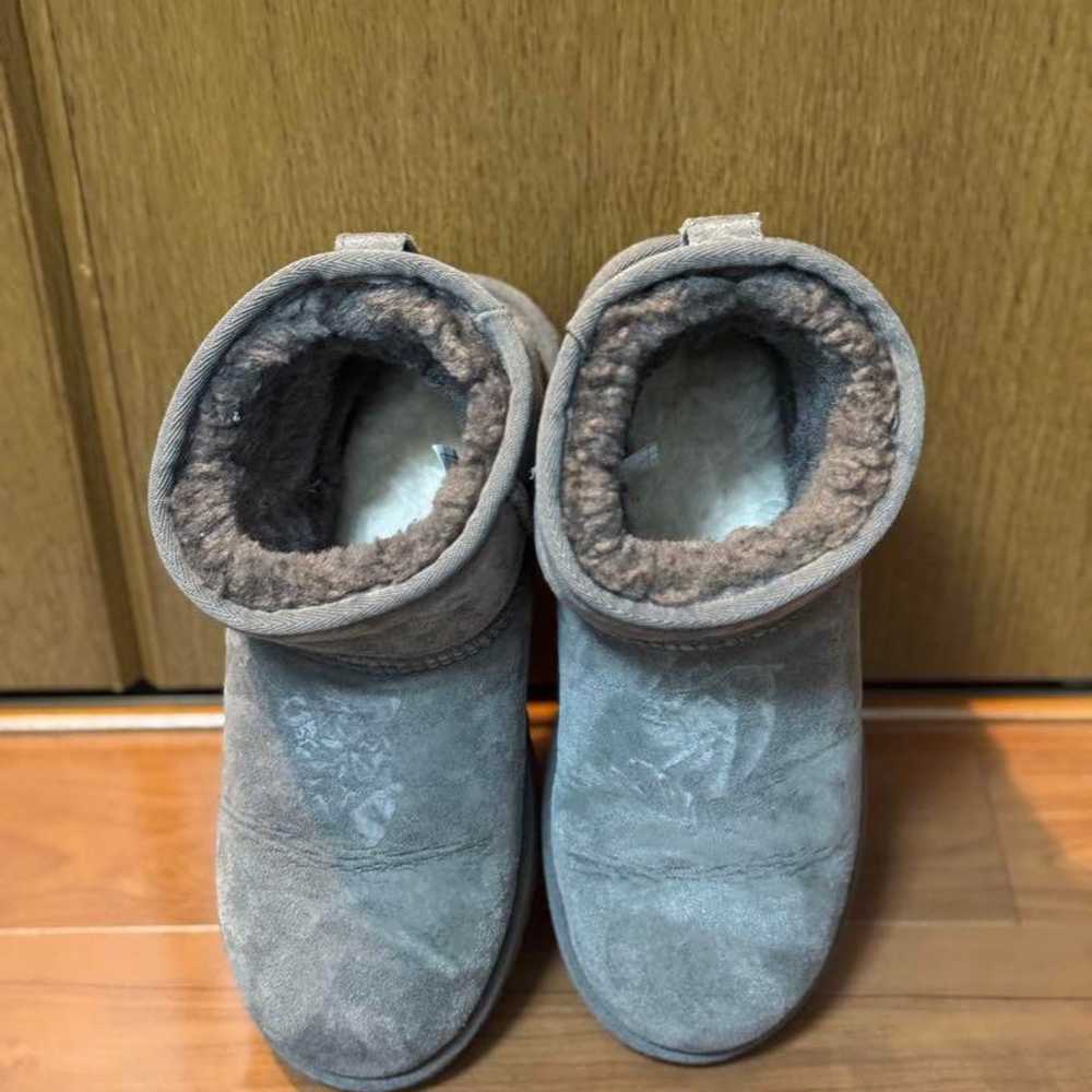 UGG Sheepskin Boots Gray 23cm - image 5