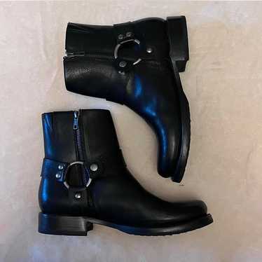 FRYE Boots Size 9.5