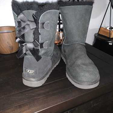 Black bailey bow short ugg boots