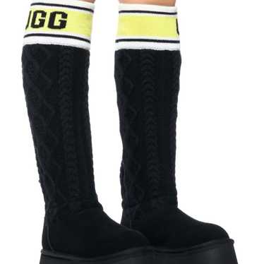 UGG BLACK W CLASSIC SWEATER LETTER