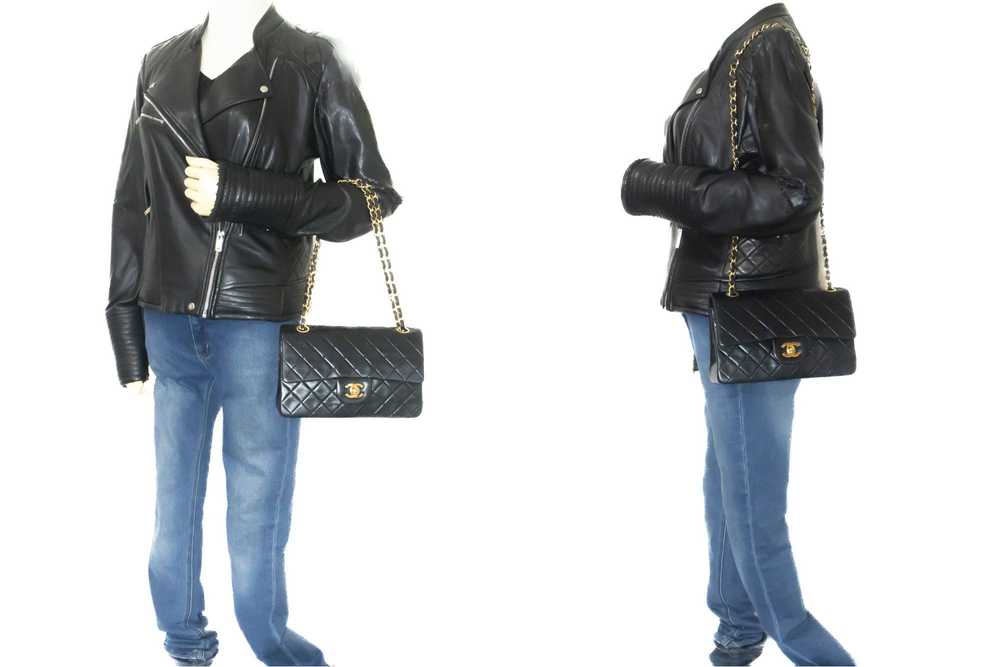 Chanel Black Leather Shoulder Bag (Pre-Owned) - image 10