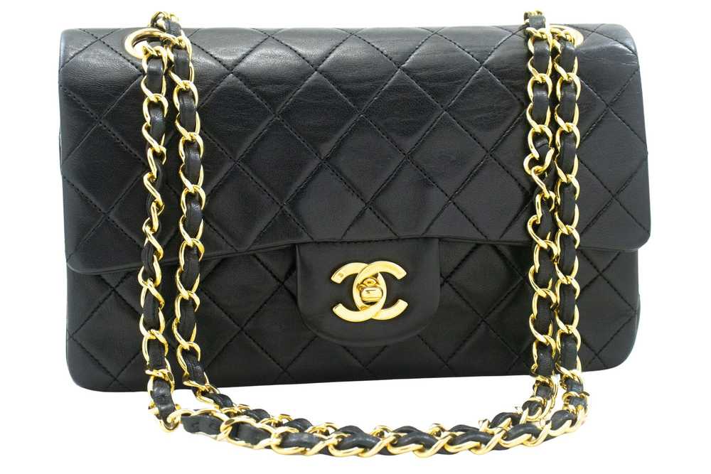 Chanel Black Leather Shoulder Bag (Pre-Owned) - image 1