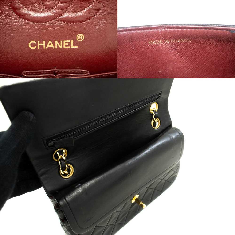 Chanel Black Leather Shoulder Bag (Pre-Owned) - image 8